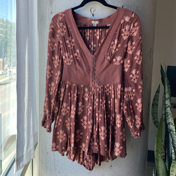Urban Outfitters Pia Long- Sleeve Button- Waist Ecote Boho Romper | Size Medium - Picture 1 of 4